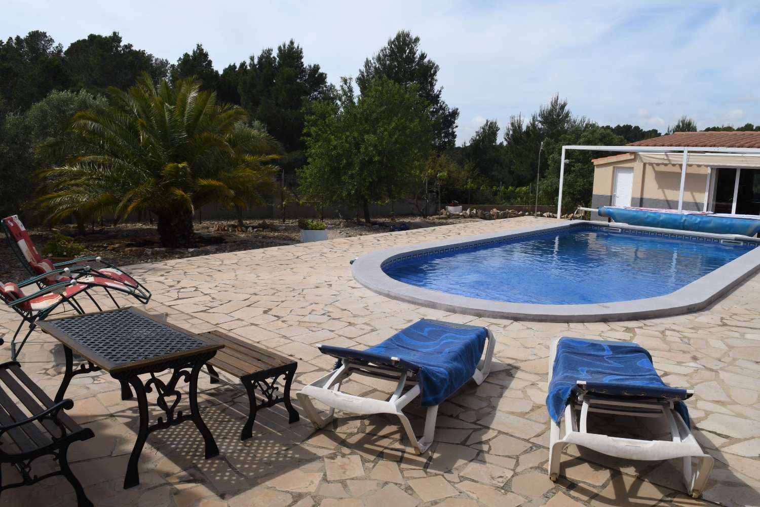 YOU LIKE TRANQUILITY! Property in the middle of nature just 10 minutes from the beach!