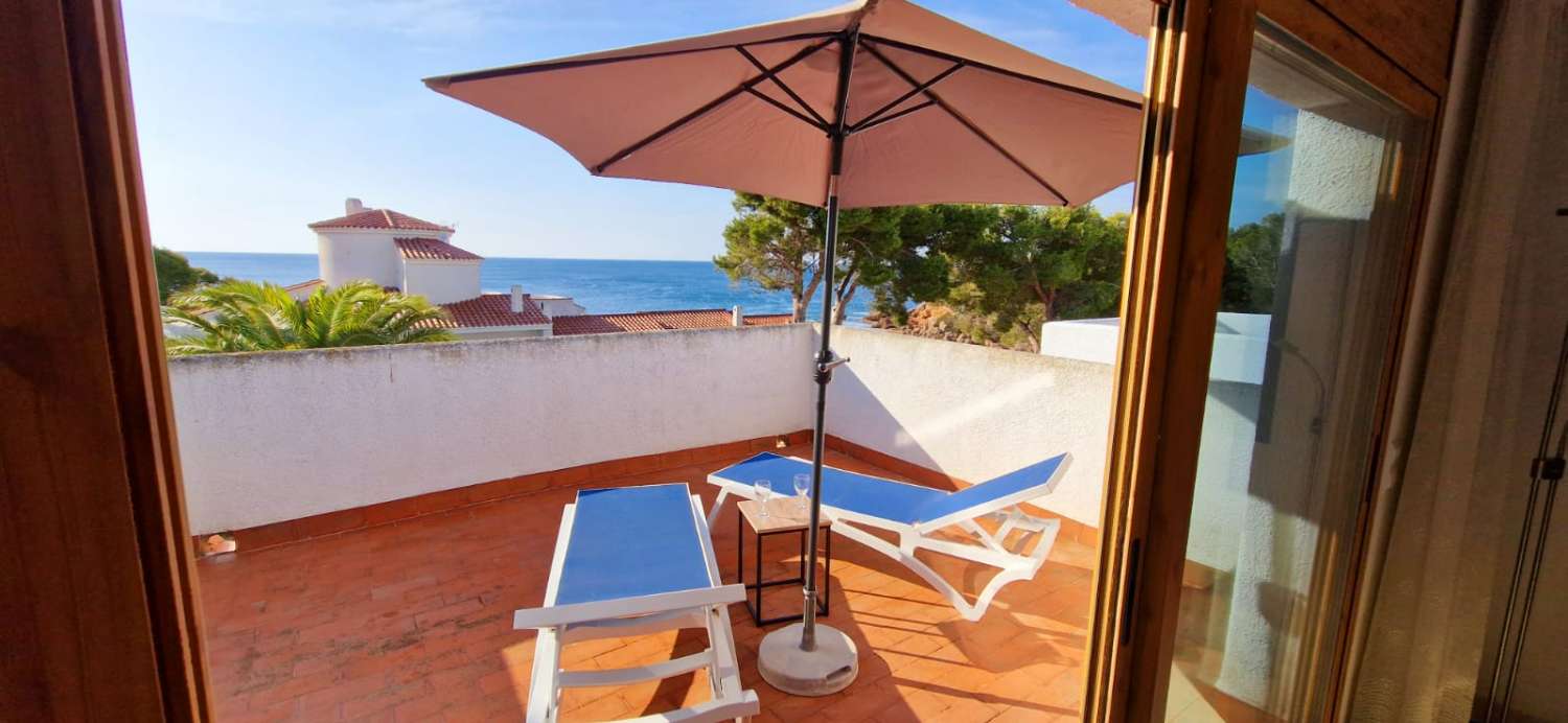 19 Laguna 2 - Espléndido atico en una urbanización residencial, tiendas y restaurantes cerca y cerca de la playa.