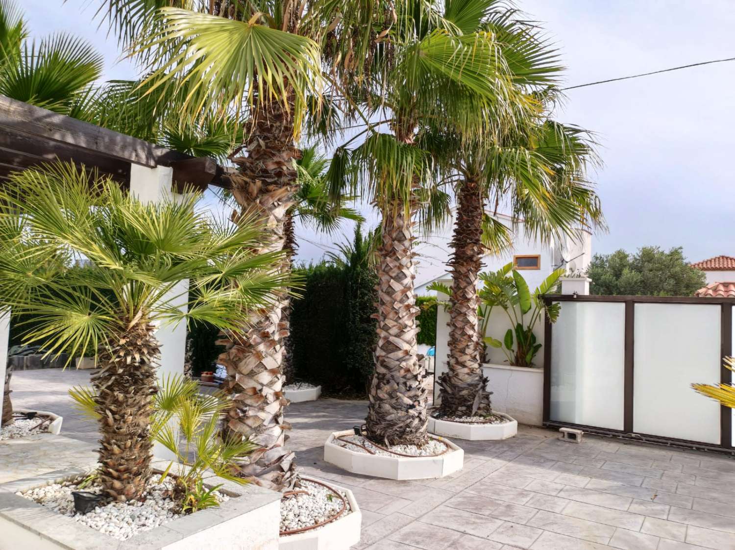 Grande maison moderne avec vue mer et grande piscine privée !