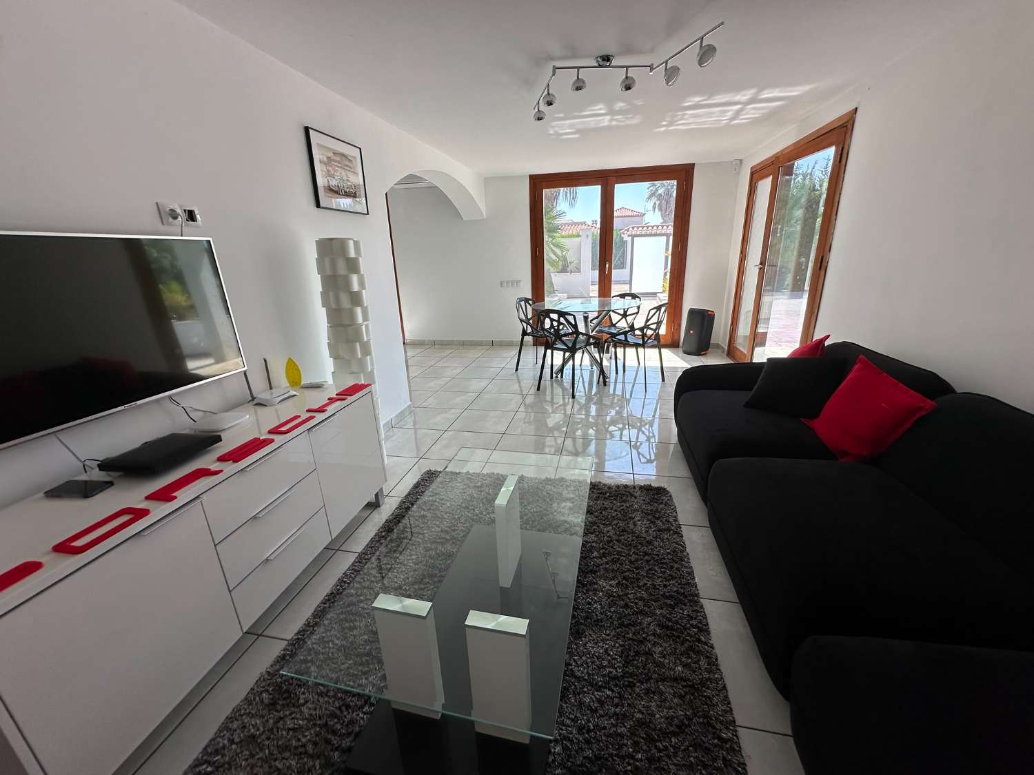 Grande maison moderne avec vue mer et grande piscine privée !