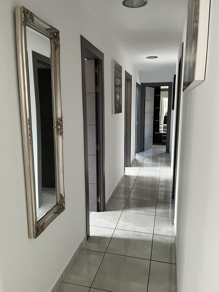 Grande maison moderne avec vue mer et grande piscine privée !