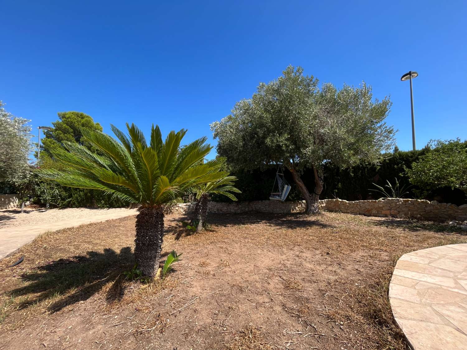 Maison avec studio indépendant et piscine, à 600m de la mer