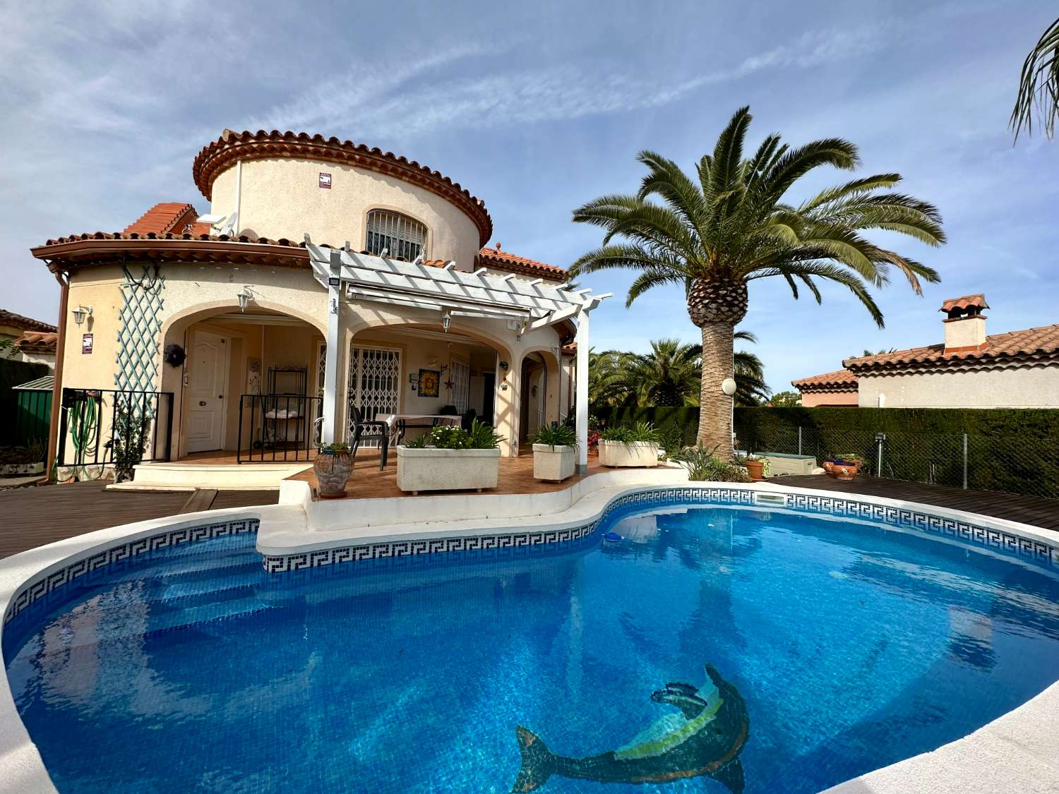 Preciosa casa unifamiliar, con piscina