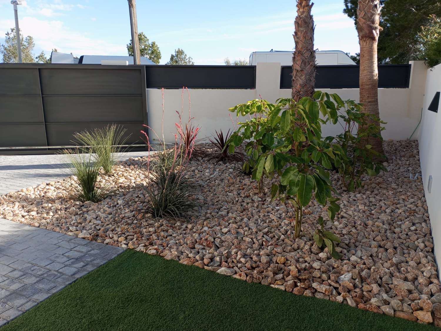 Moderna casa unifamiliar con piscina privada