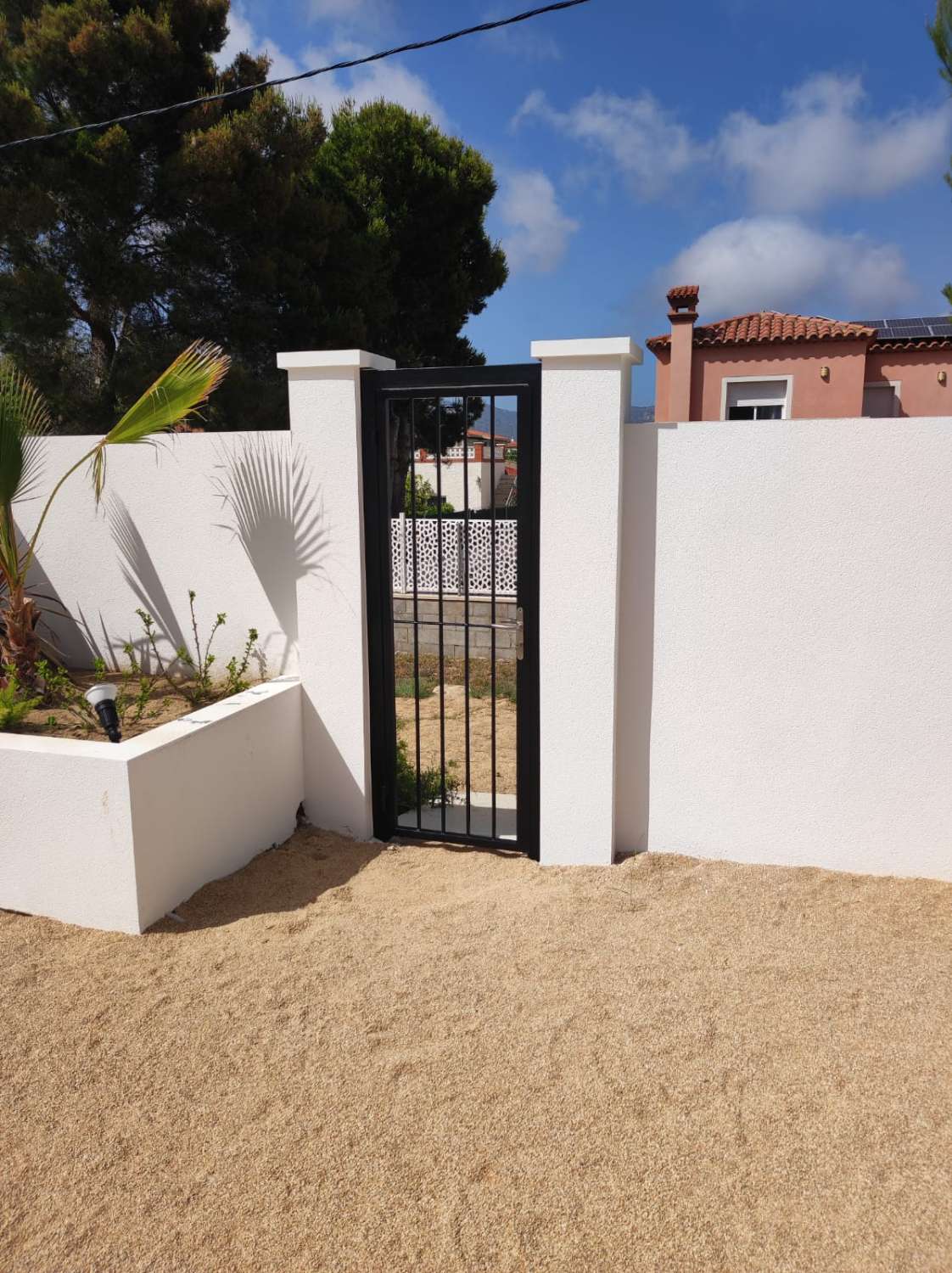 Moderna casa unifamiliar con piscina privada