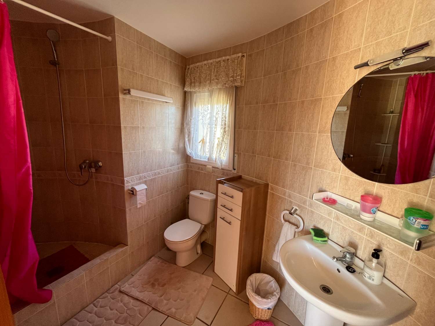 Casa unifamiliar con piscina privada