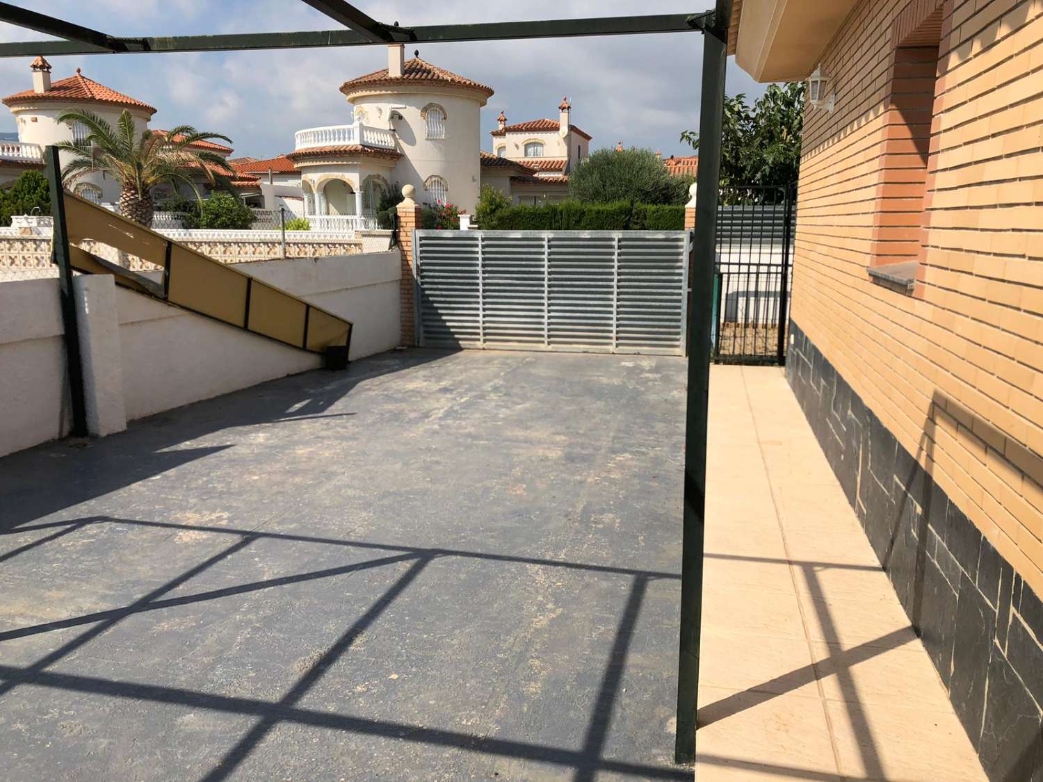 Sehr große Villa mit Pool in Miami Platja