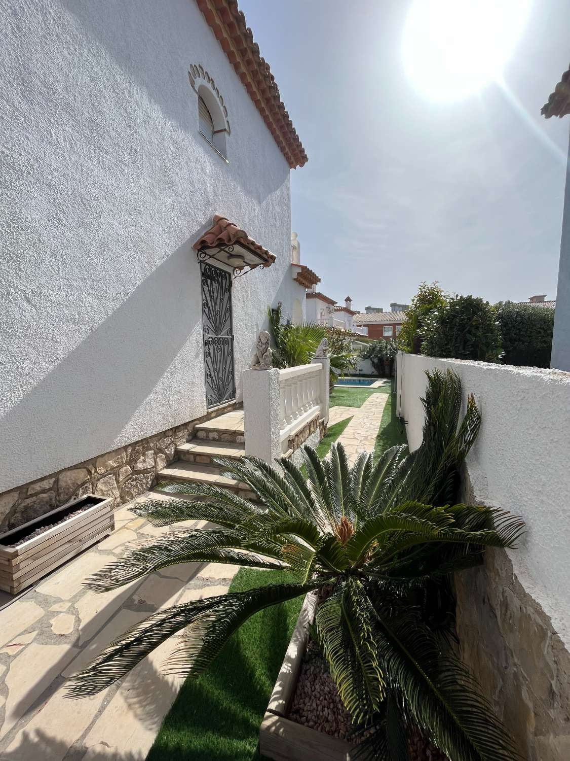 Magnificent townhouse in Miami Platja 300 meters from the coves!