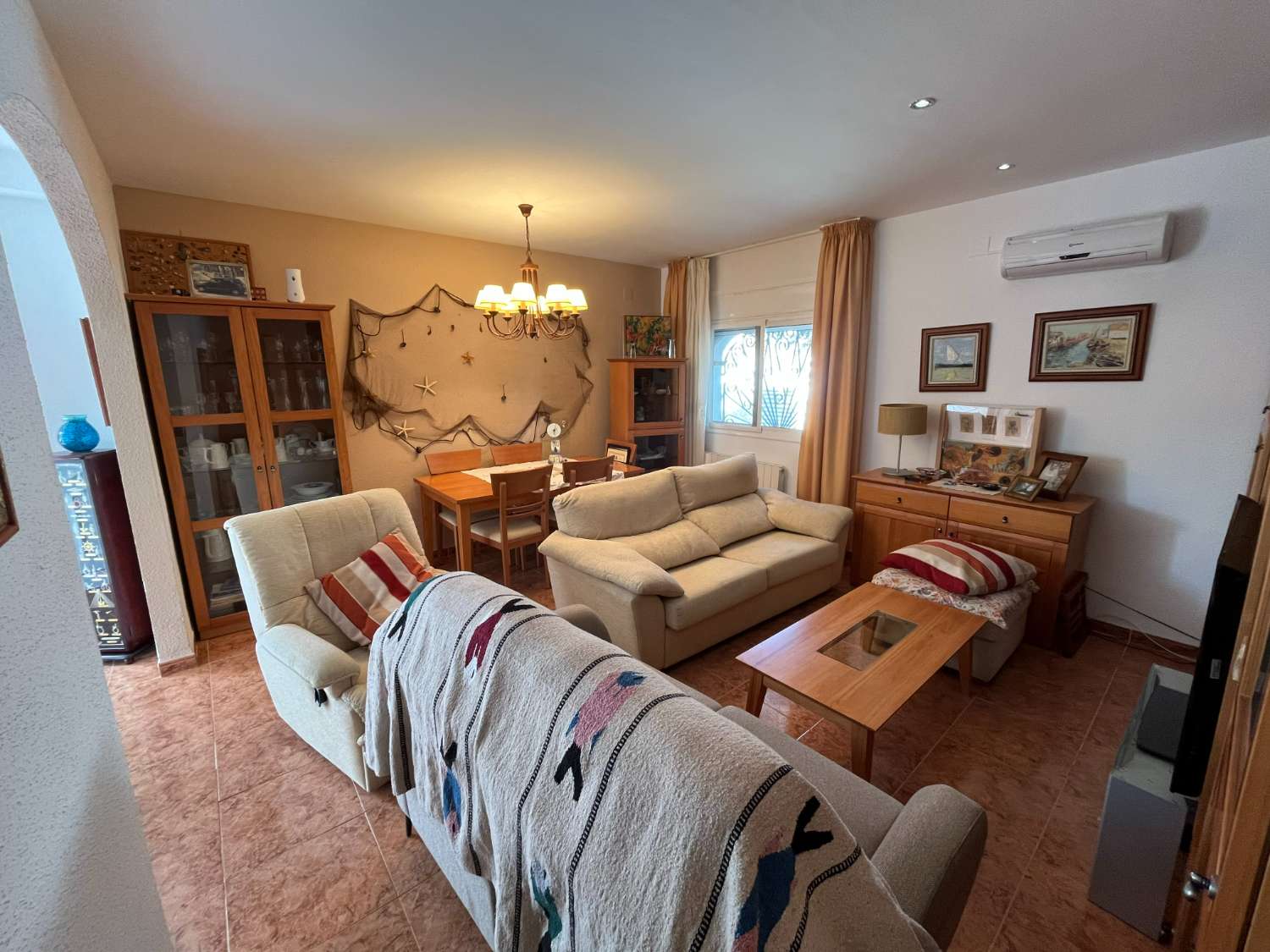 Magnificent townhouse in Miami Platja 300 meters from the coves!