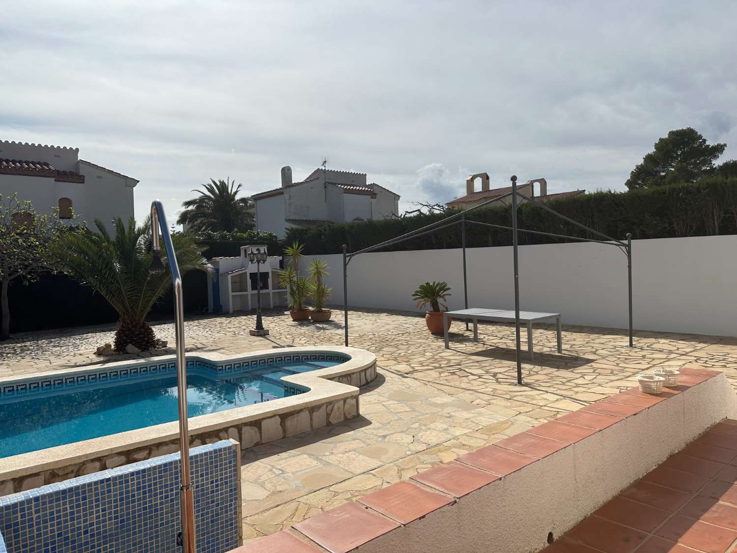 Detached house with private pool 4 bedrooms