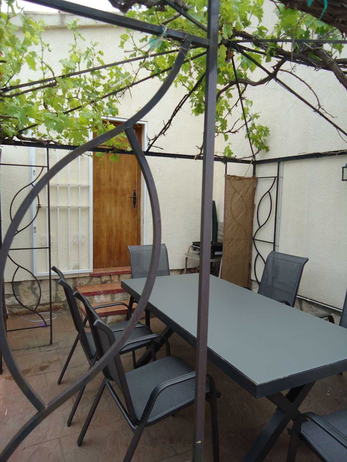 Encantadora casa unifamiliar con piscina privada