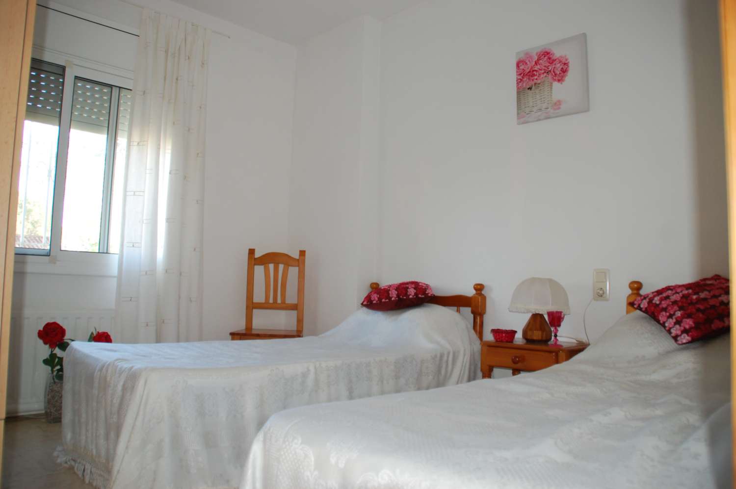 Encantadora casa unifamiliar con piscina privada