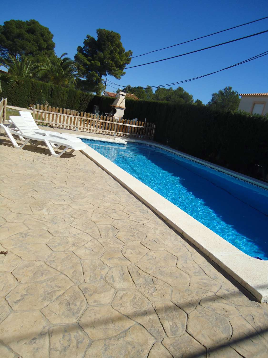 Encantadora casa unifamiliar con piscina privada