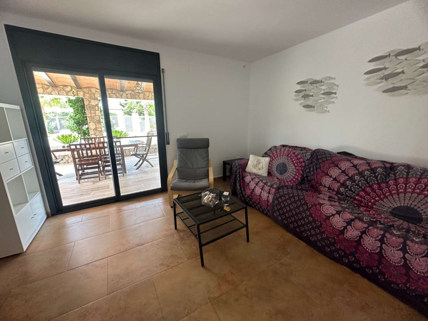 Preciosa casa con piscina privada con gran jardin !
