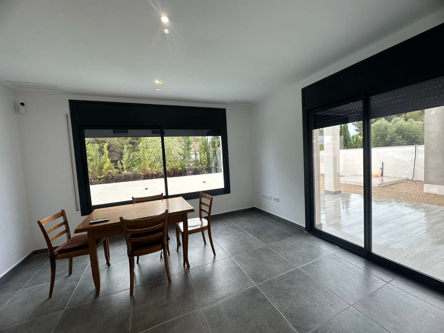 Nueva casa con piscina privada a solo 200m de la playa