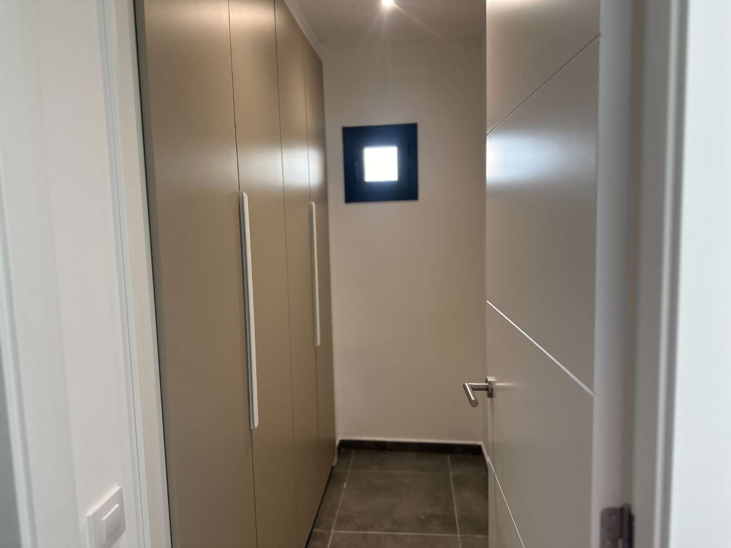 Nueva casa con piscina privada a solo 200m de la playa