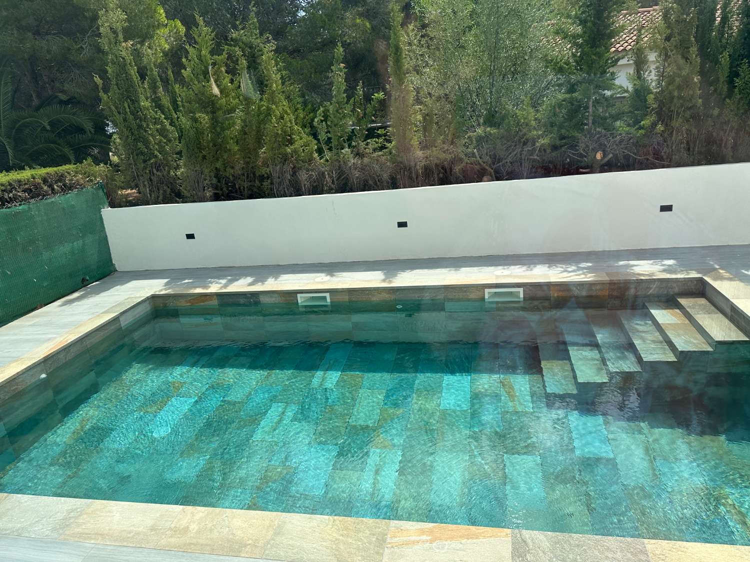 Nueva casa con piscina privada a solo 200m de la playa