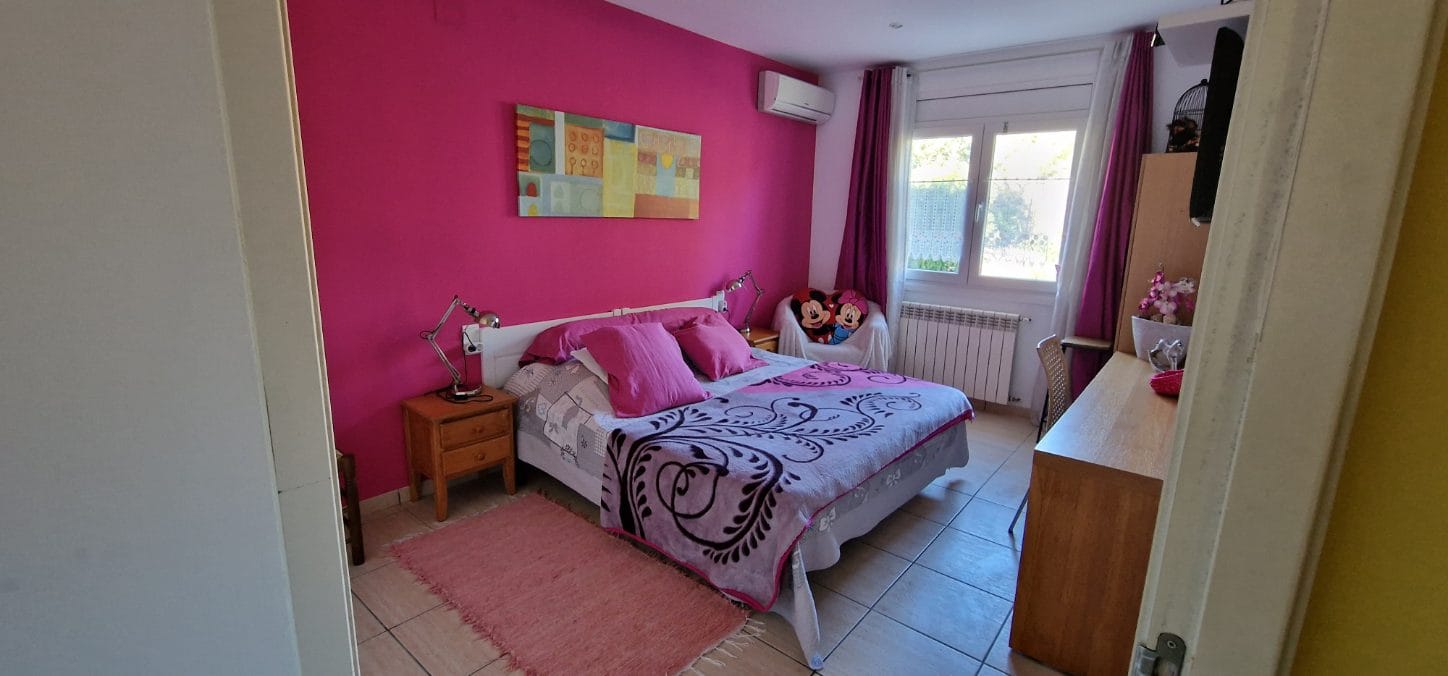 26 Muntanya - Casa independiente con impresionantes vistas a la montaña y al mar en Planes Del Rey!