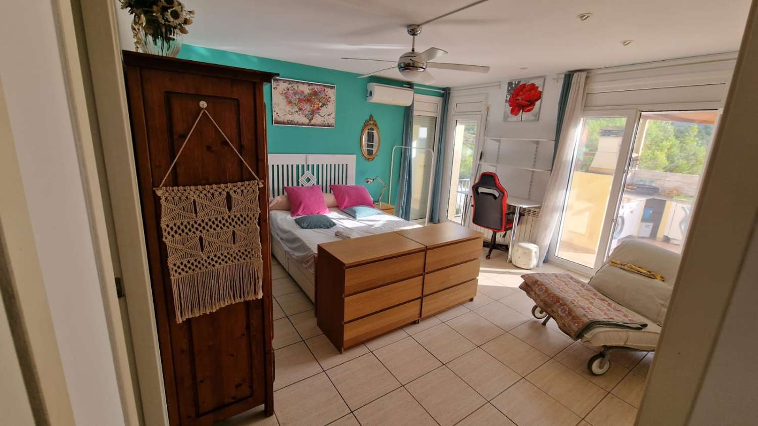 26 Muntanya - Casa independiente con impresionantes vistas a la montaña y al mar en Planes Del Rey!