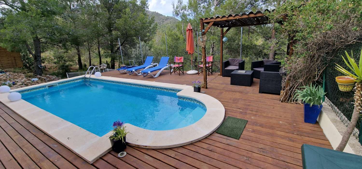 26 Muntanya - Casa independiente con impresionantes vistas a la montaña y al mar en Planes Del Rey!