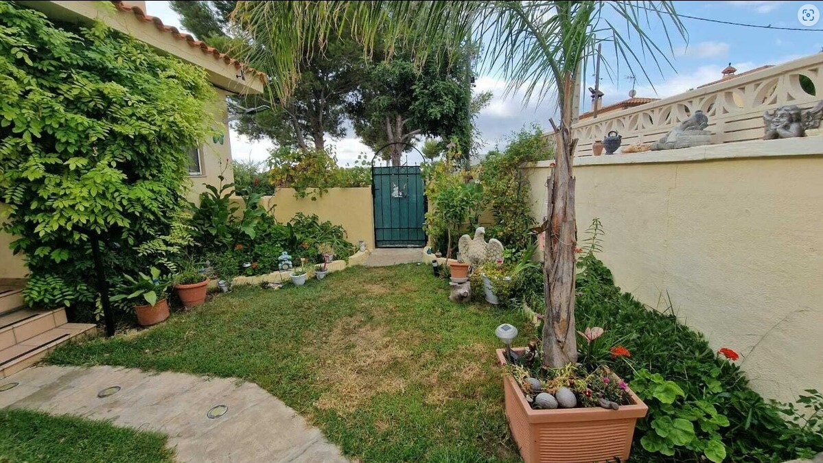 26 Muntanya - Casa independiente con impresionantes vistas a la montaña y al mar en Planes Del Rey!