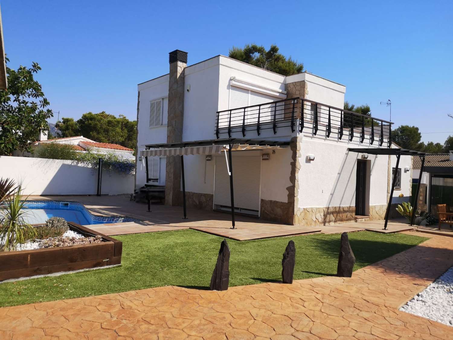 07 Calafato - Exclusive Villa with Private Pool and Garden