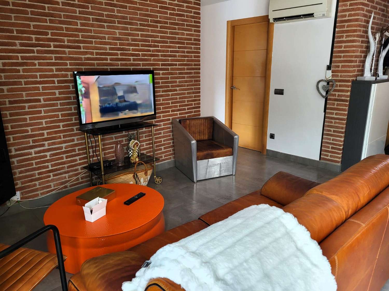 07 Calafato - Exclusivo Chalet con piscina privada y jardin
