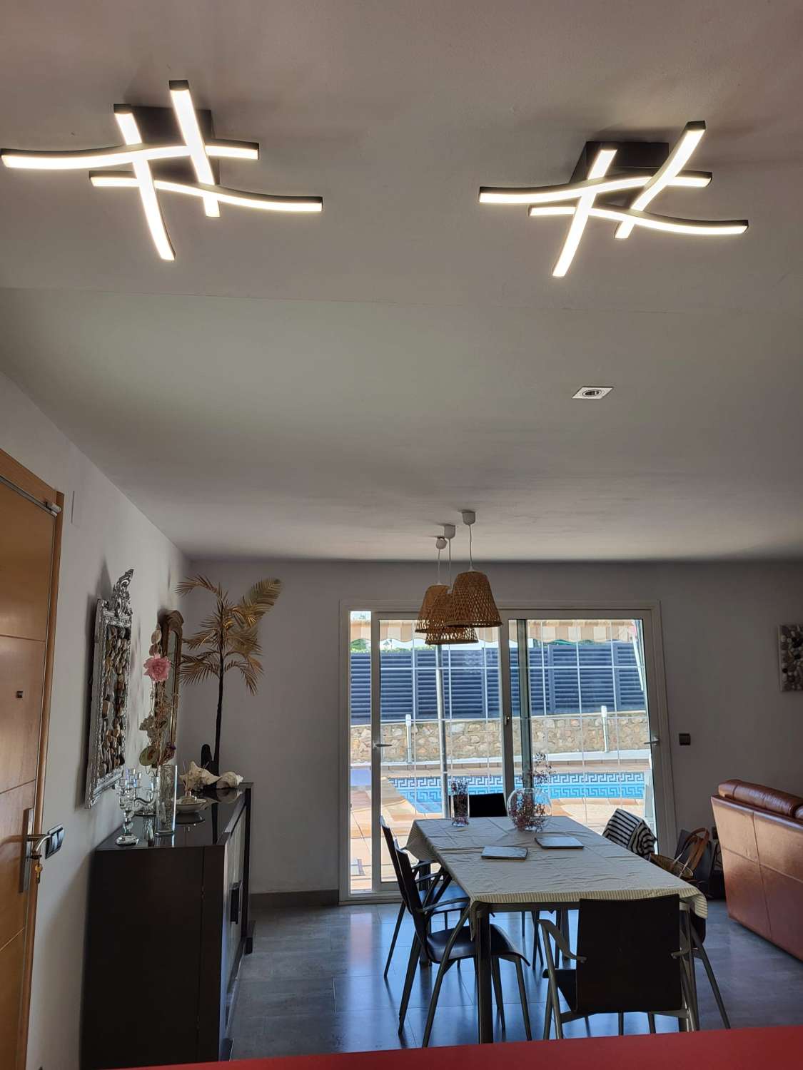 07 Calafato - Exclusivo Chalet con piscina privada y jardin