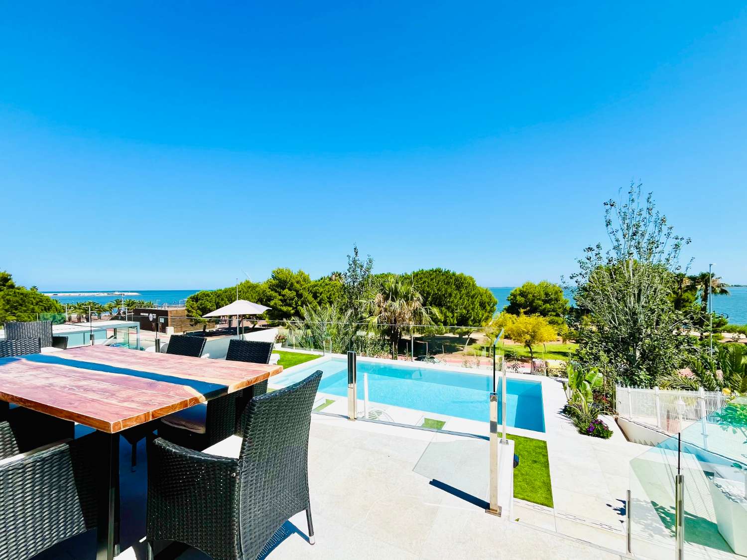 Magnífica villa de lujo con vistas al mar!!!!