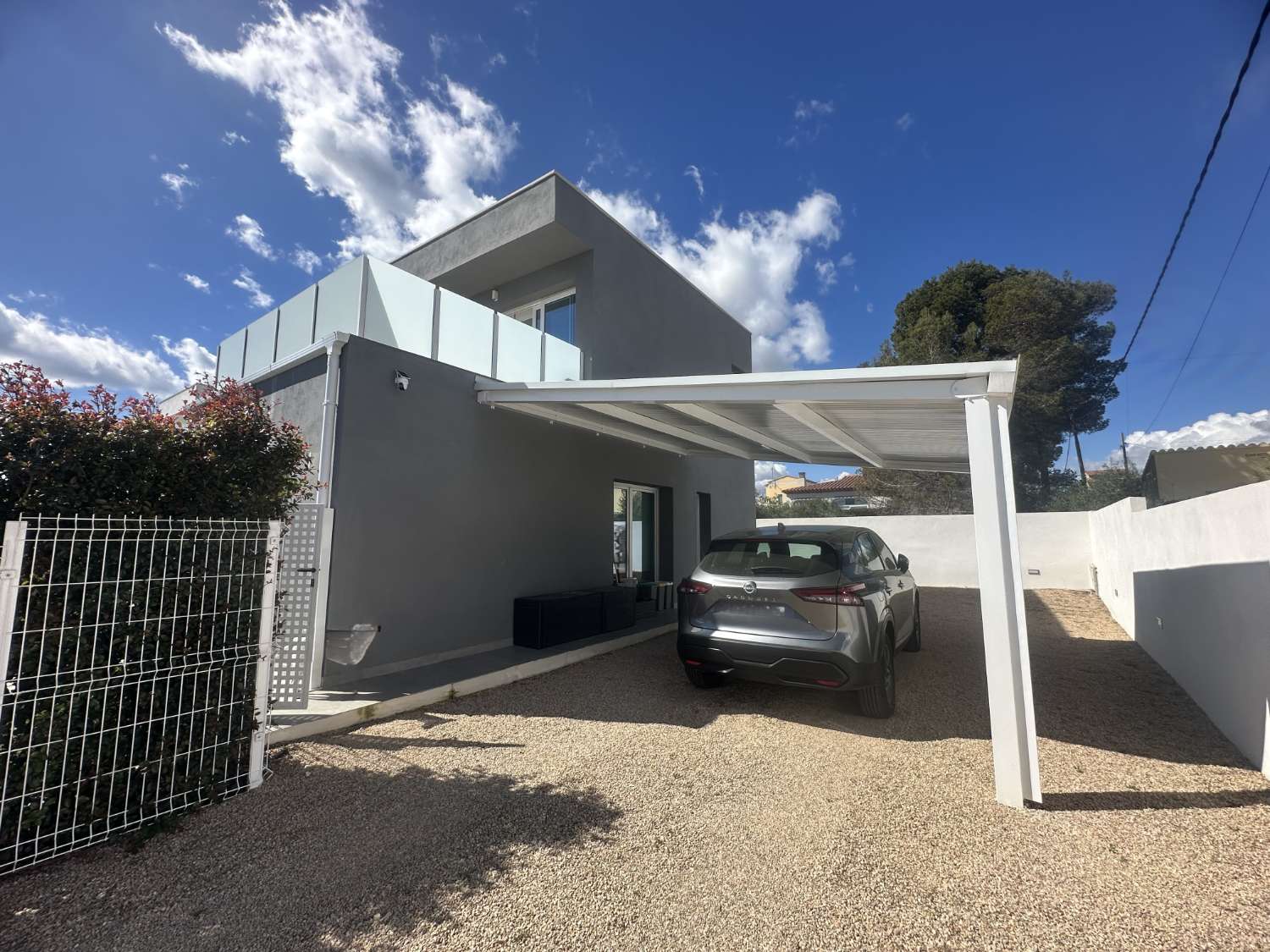Hermosa villa moderna con piscina privada