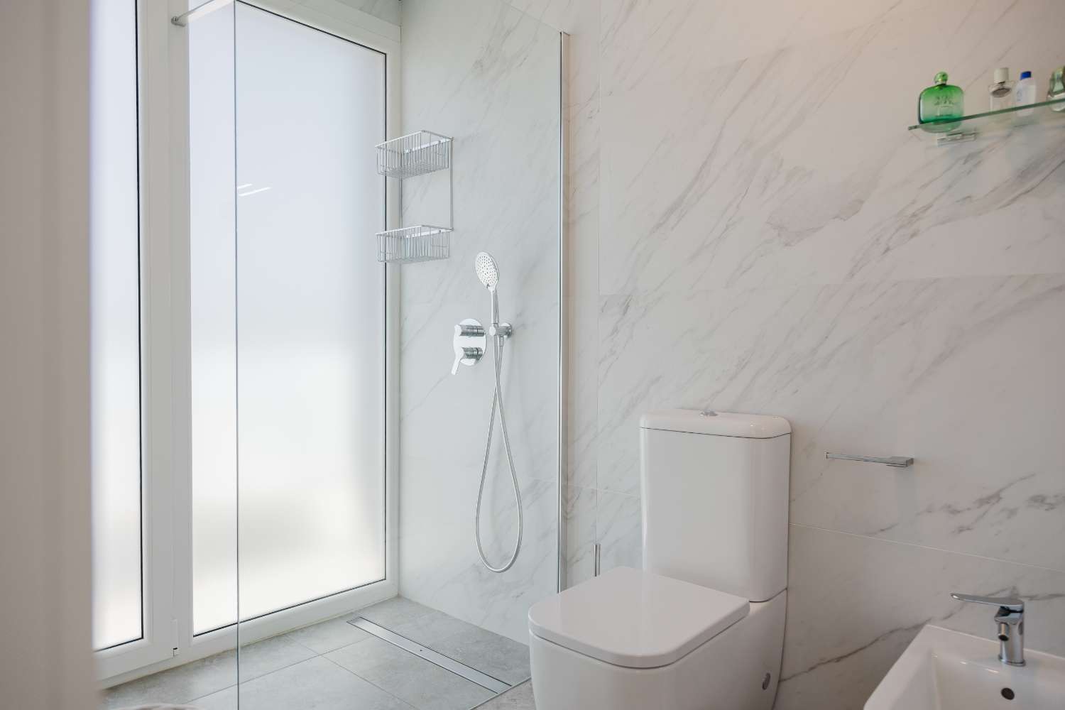 Hermosa villa moderna con piscina privada