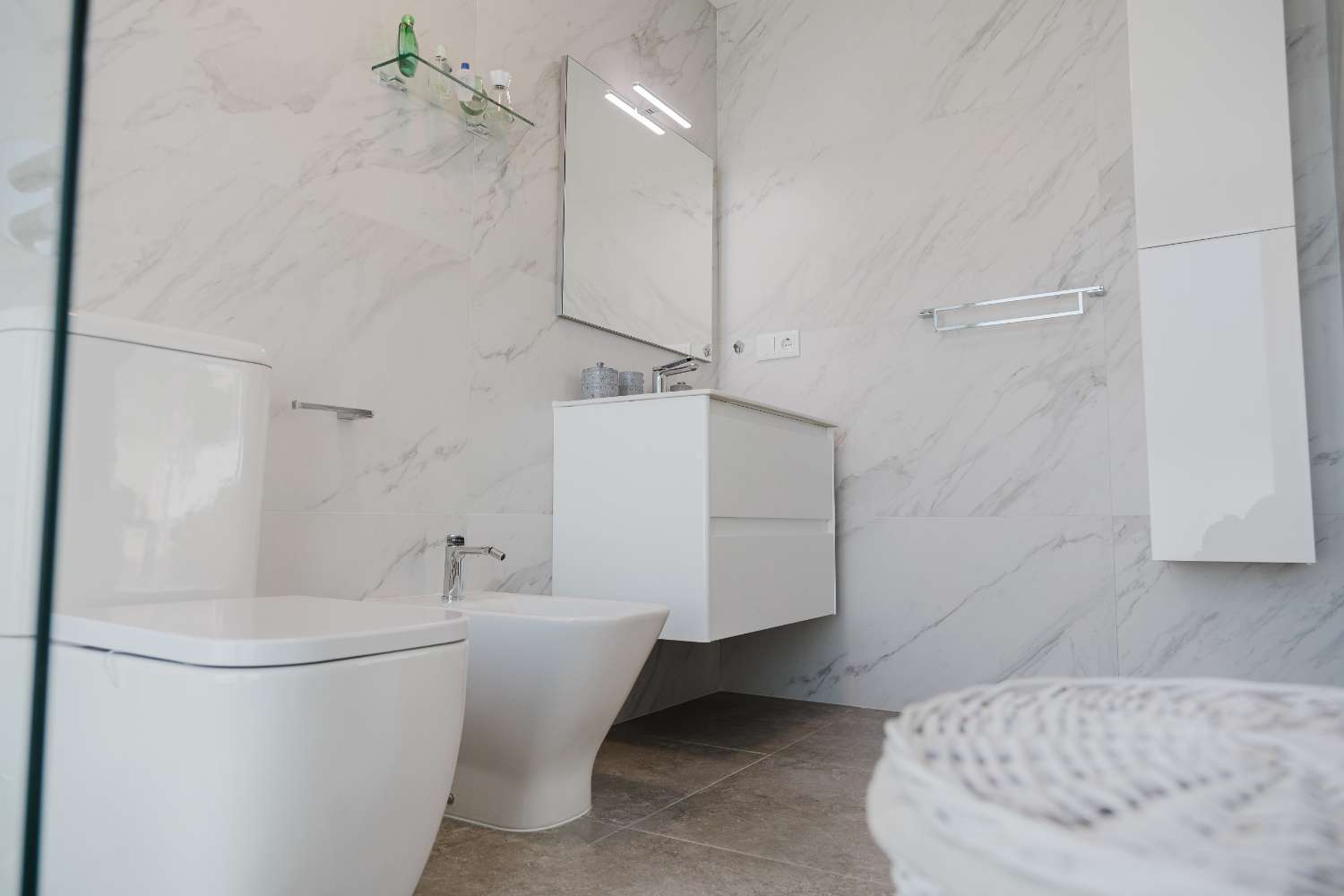 Hermosa villa moderna con piscina privada