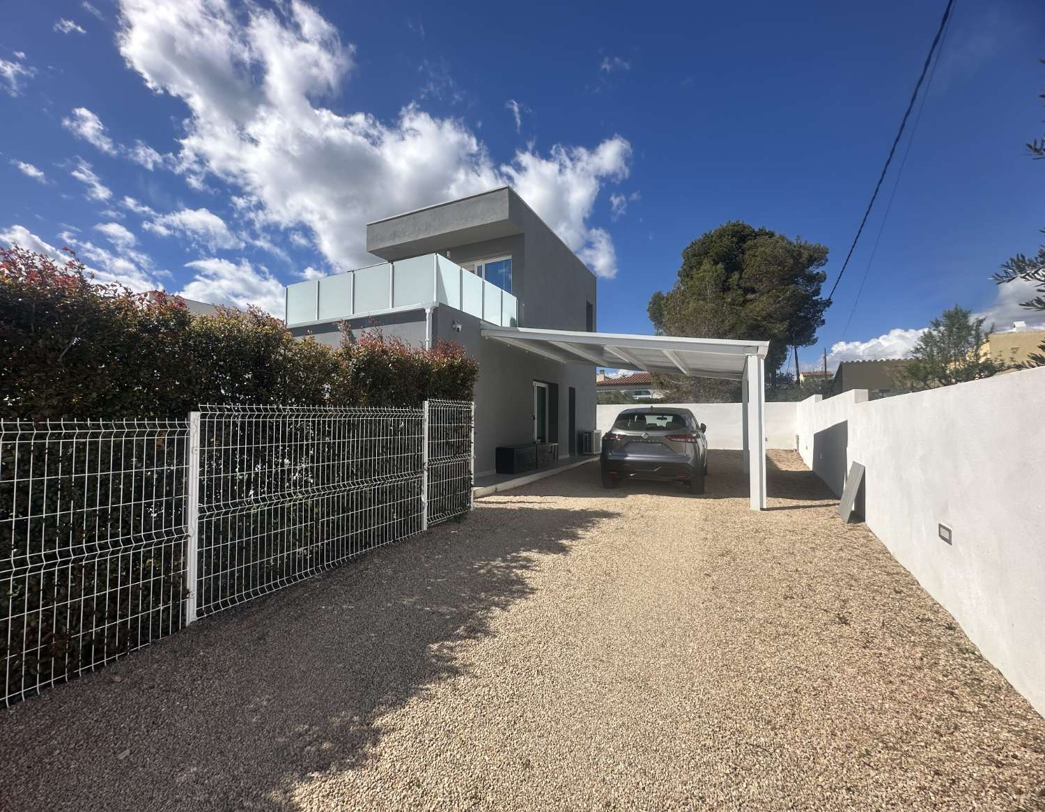 Hermosa villa moderna con piscina privada