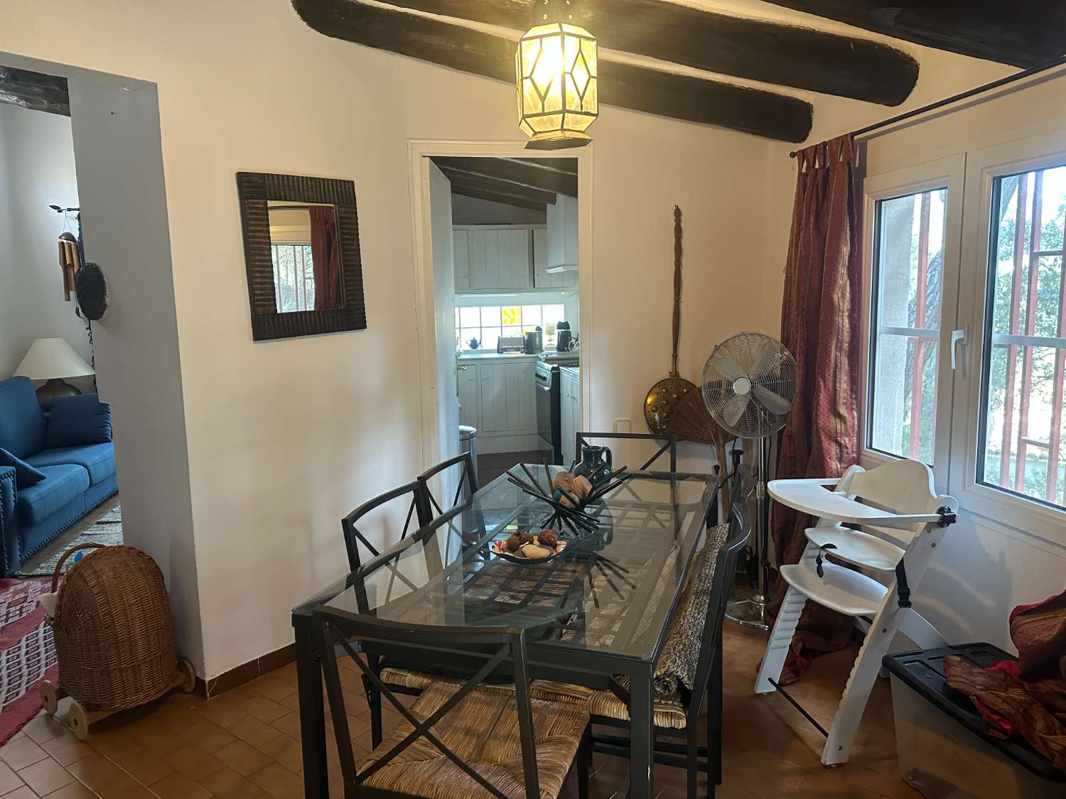 Gran propiedad que consta de dos casas independientes y piscina privada