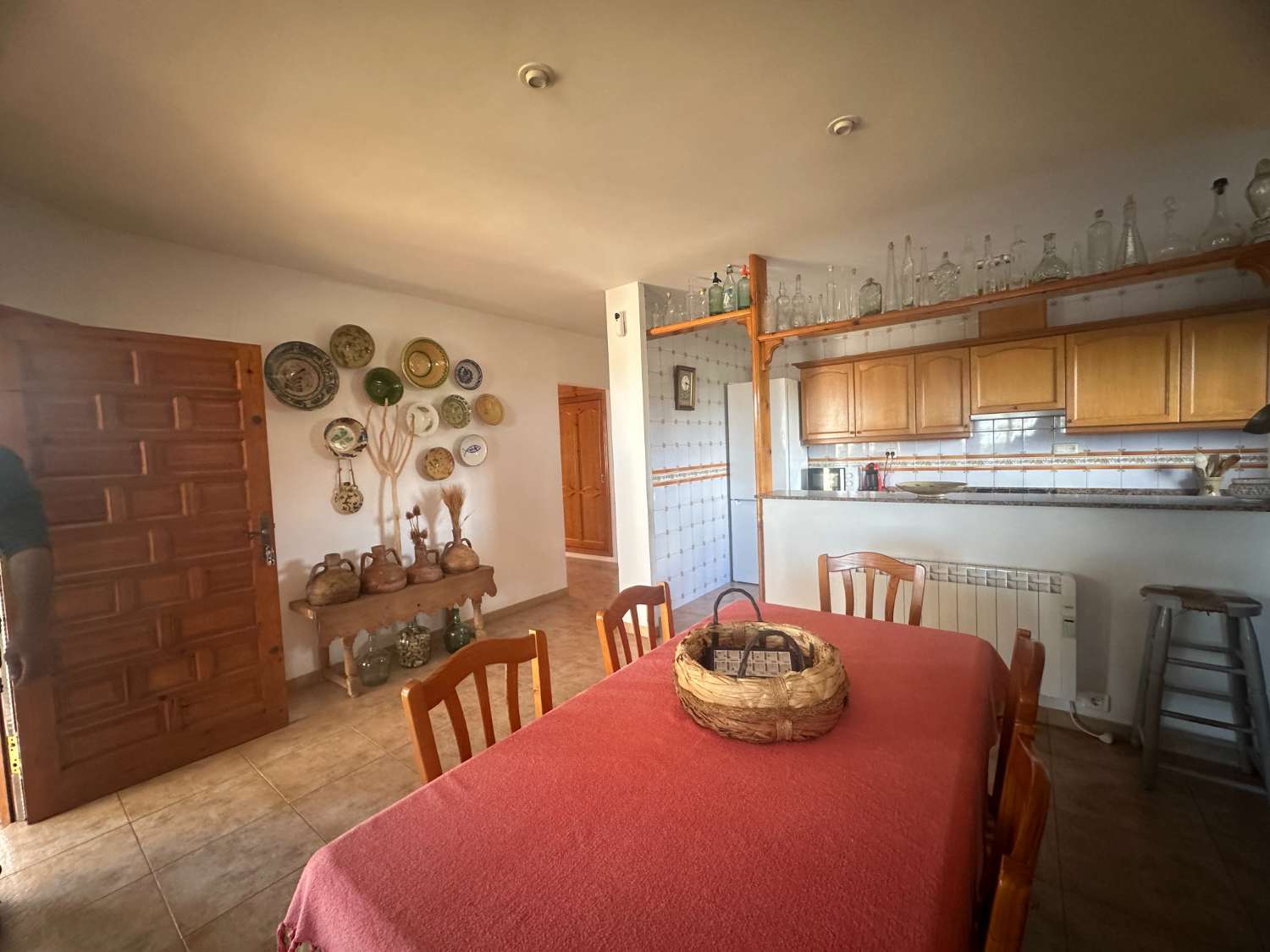 Preciosa casa unifamiliar con piscina privada!!