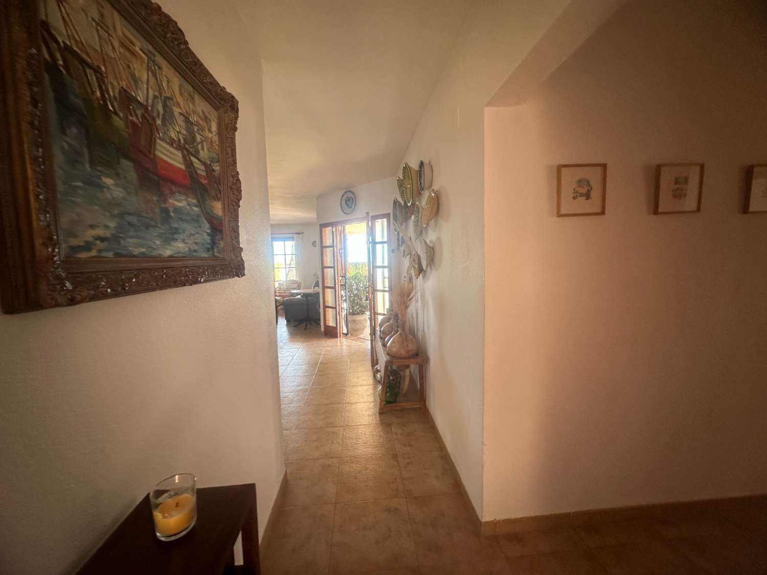 Preciosa casa unifamiliar con piscina privada!!
