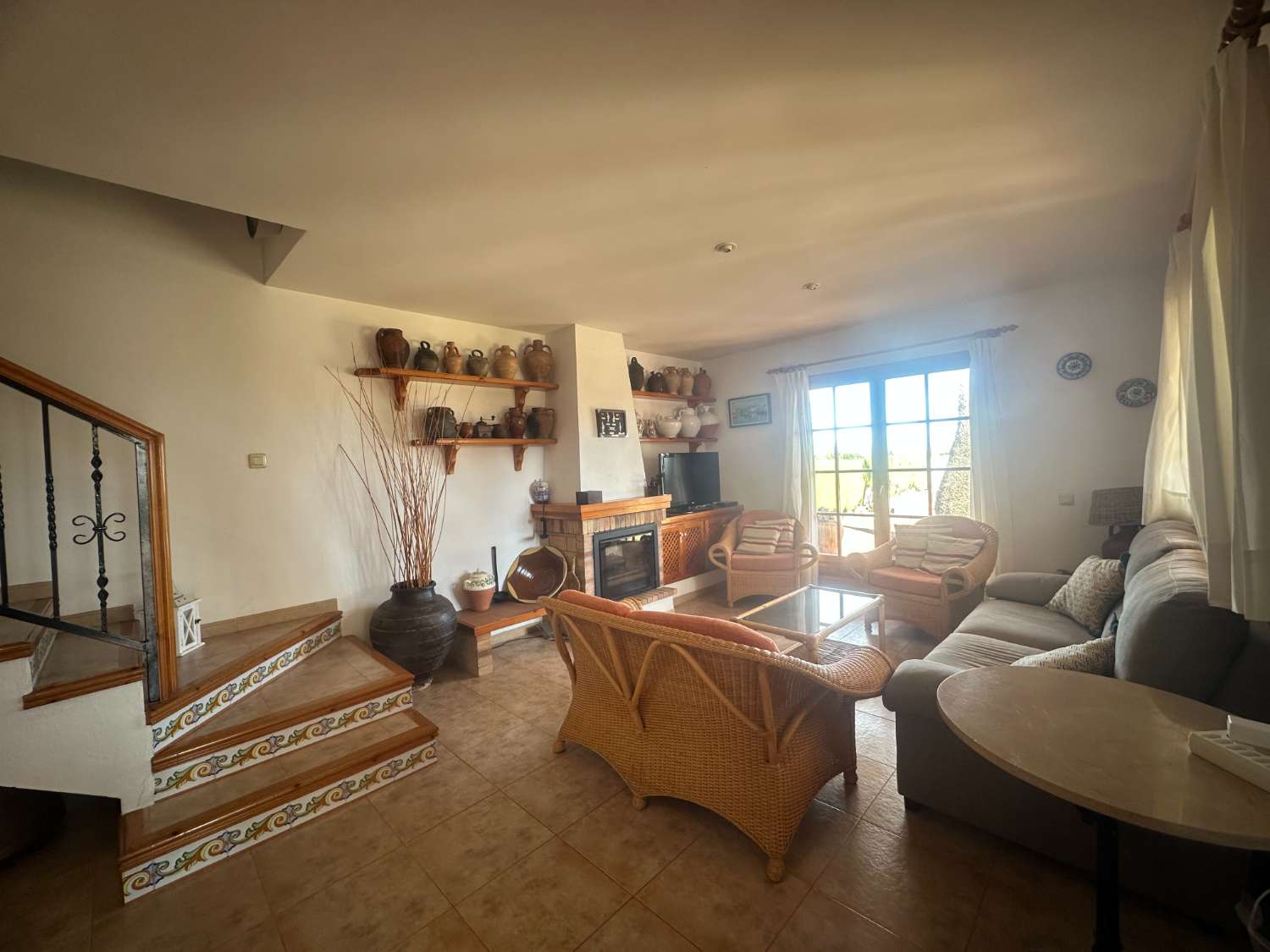 Preciosa casa unifamiliar con piscina privada!!