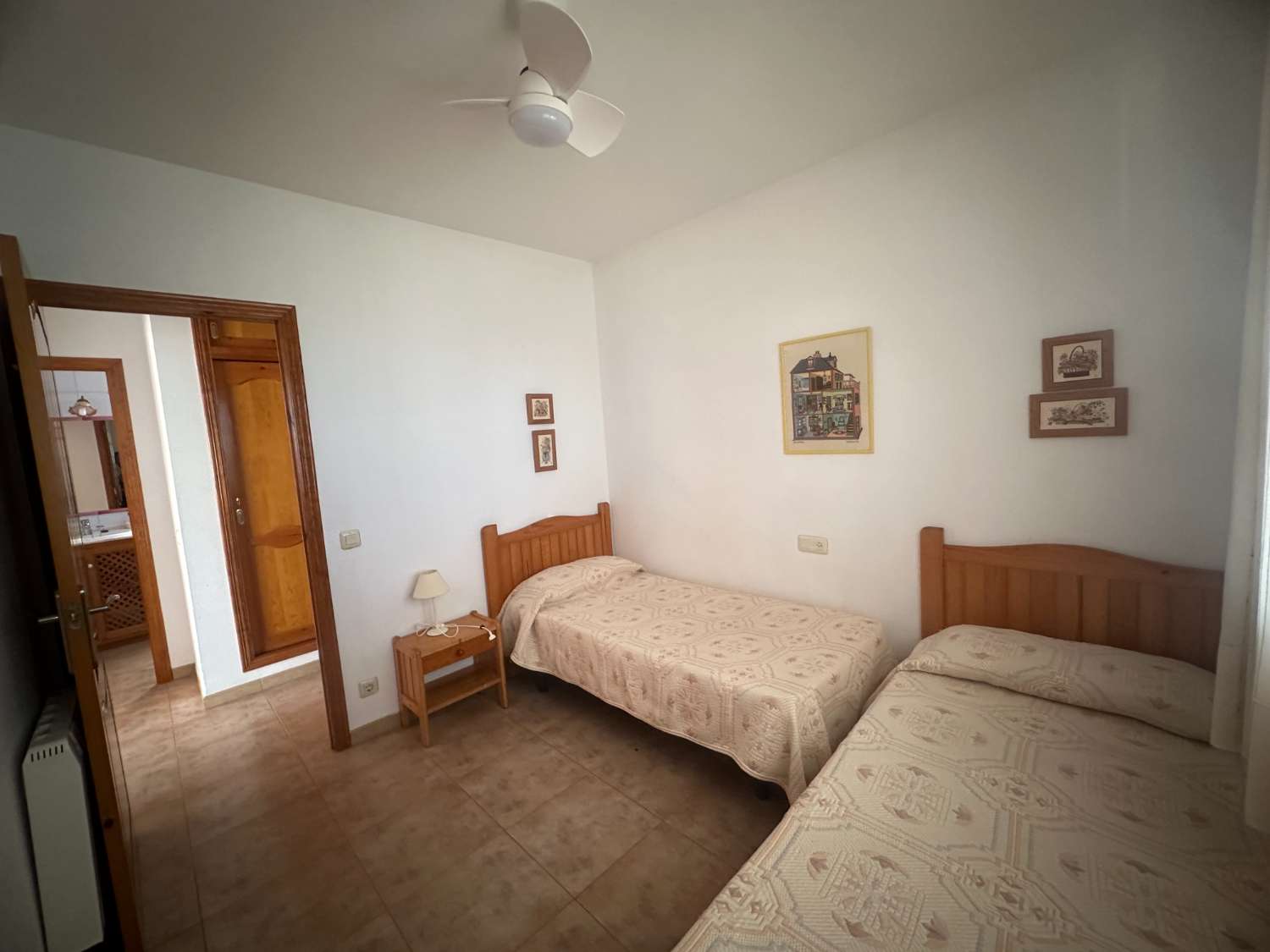 Preciosa casa unifamiliar con piscina privada!!