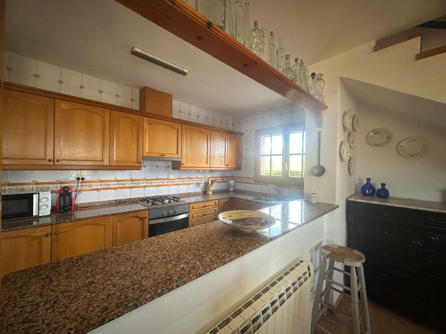 Preciosa casa unifamiliar con piscina privada!!