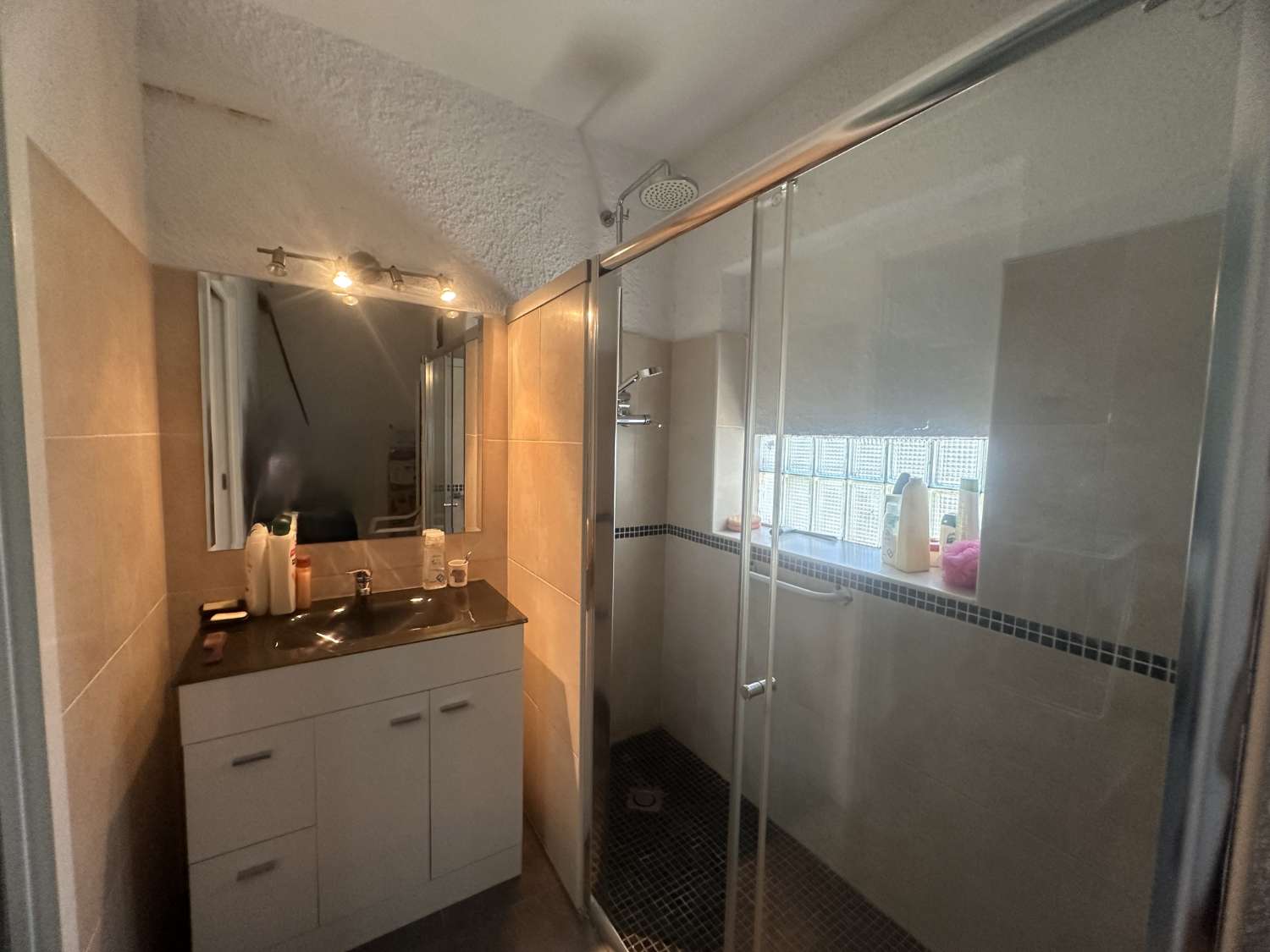 Casa unifamiliar con piscina privada a 150m del mar