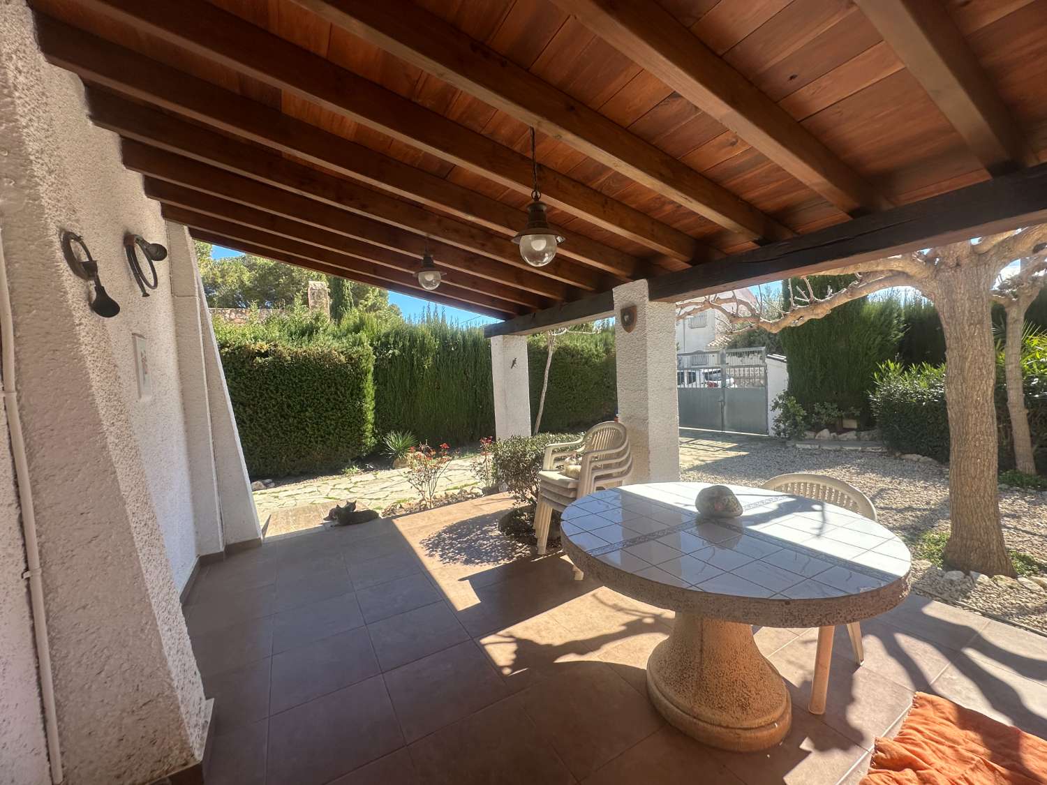 Casa unifamiliar con piscina privada a 150m del mar