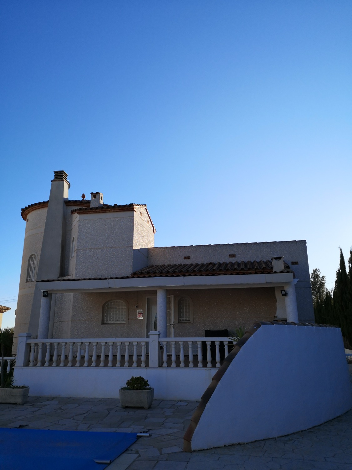 Preciosa casa con piscina privada !