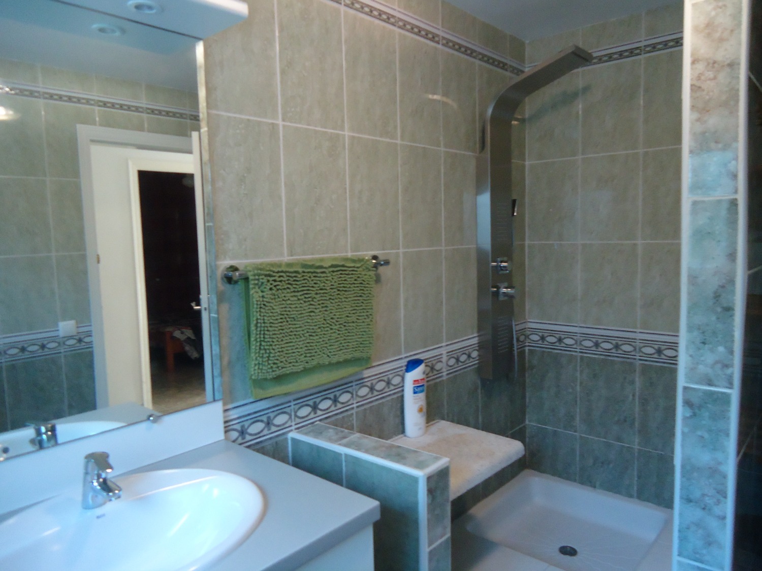 Preciosa casa con piscina privada !