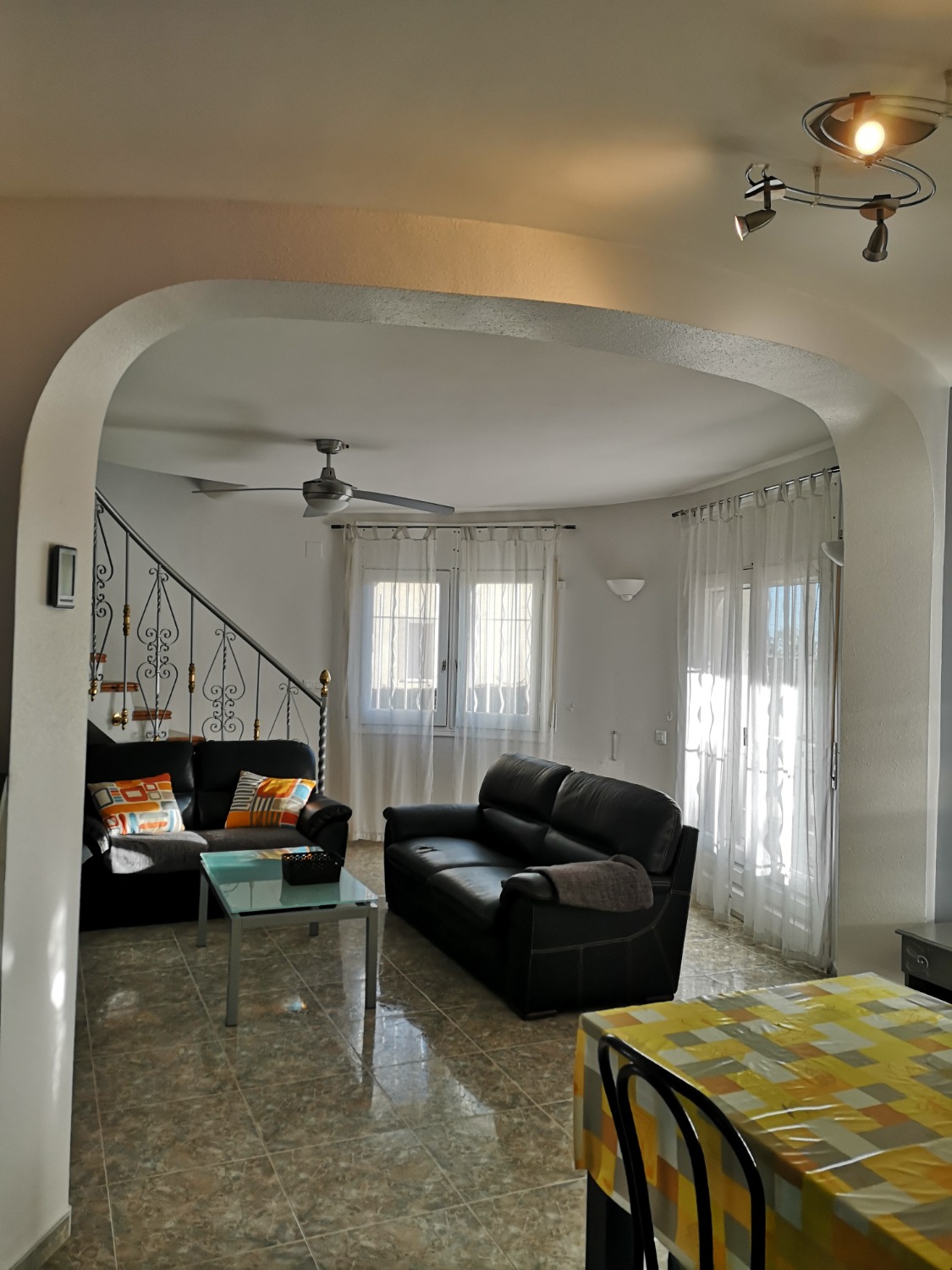 Preciosa casa con piscina privada !