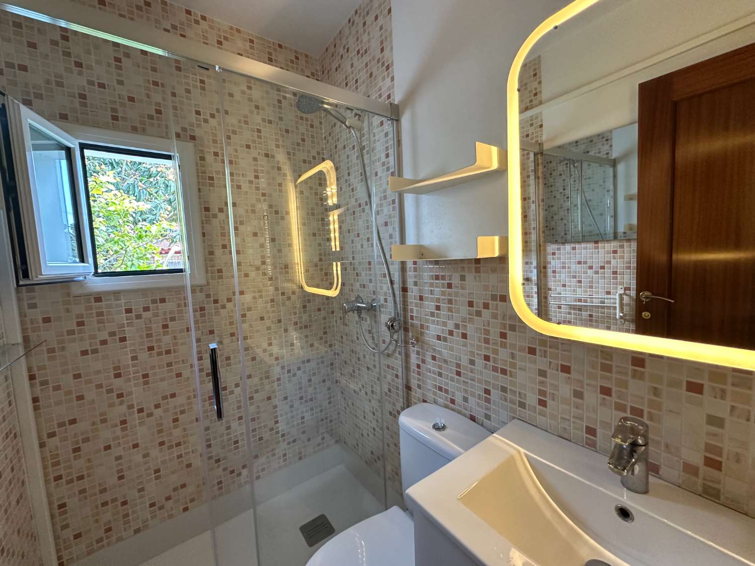 Hermosa casa con piscina privada 150m de la playa en Miami Platja !
