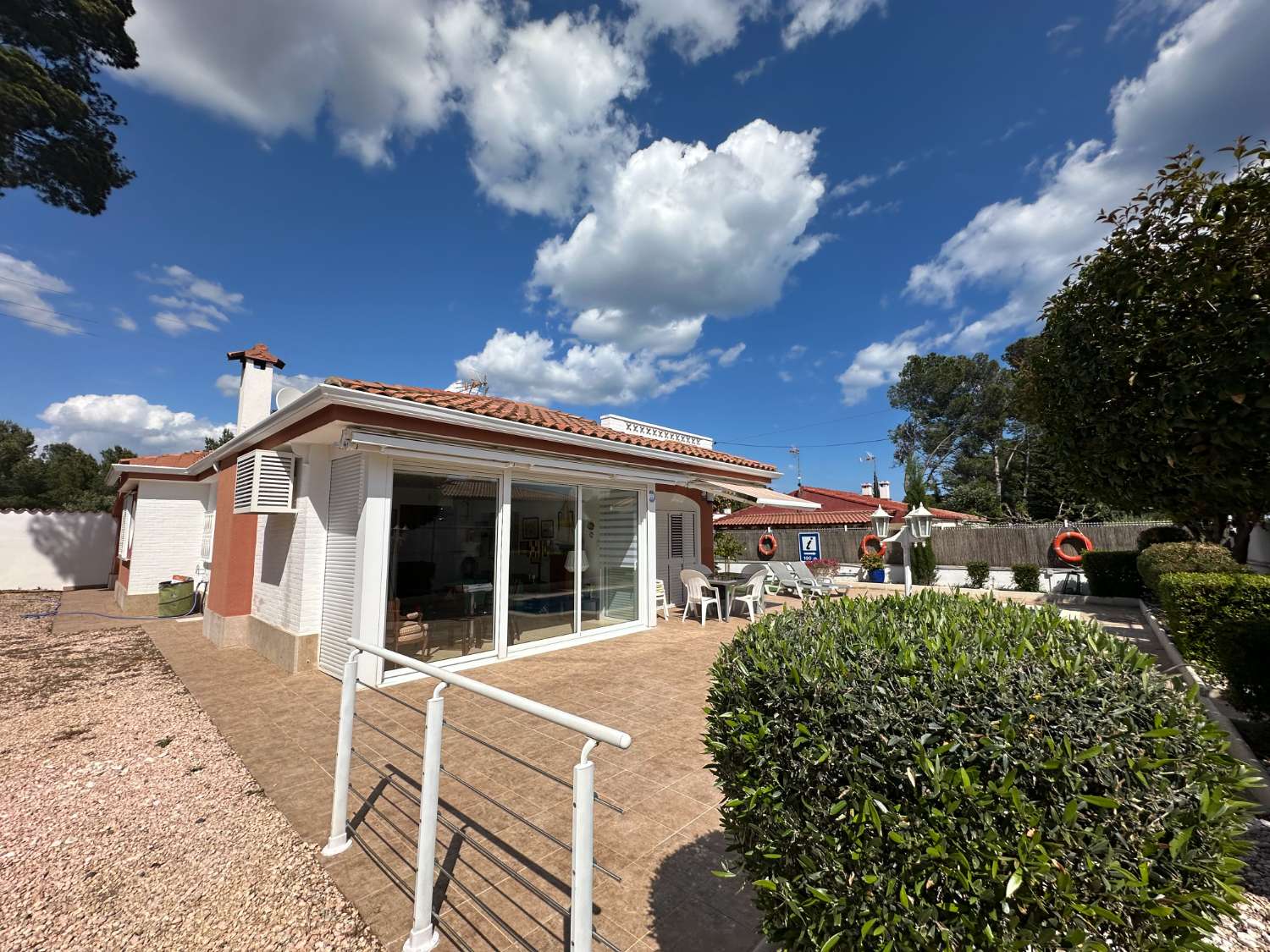 Hermosa casa con piscina privada 150m de la playa en Miami Platja !