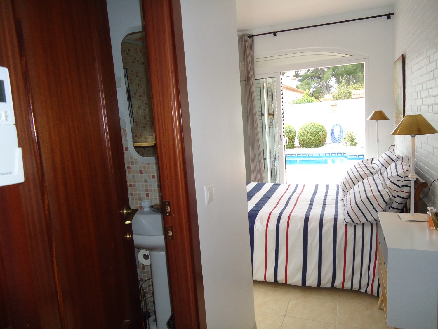 Hermosa casa con piscina privada 150m de la playa en Miami Platja !