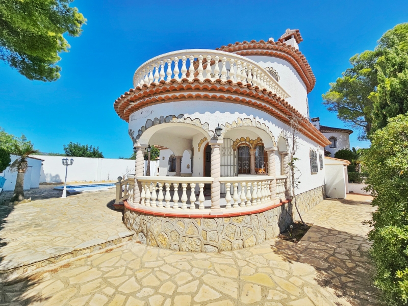 40 Camamilla Casa con piscina privada