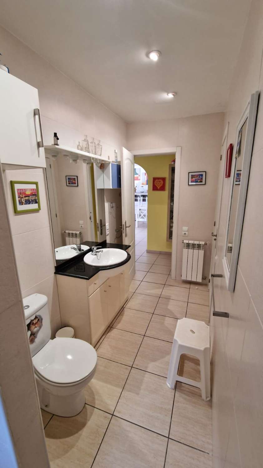 Casa independent DISPOSA DE LA LLICÈNCIA TURISTICA amb estudi i apartament amb impressionants vistes a la muntanya i al mar a Planes Del Rey!