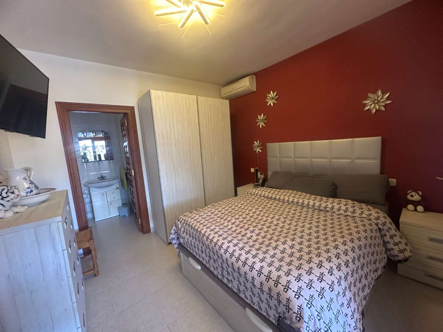 Chalet en Centre Miami Platja con piscina privada